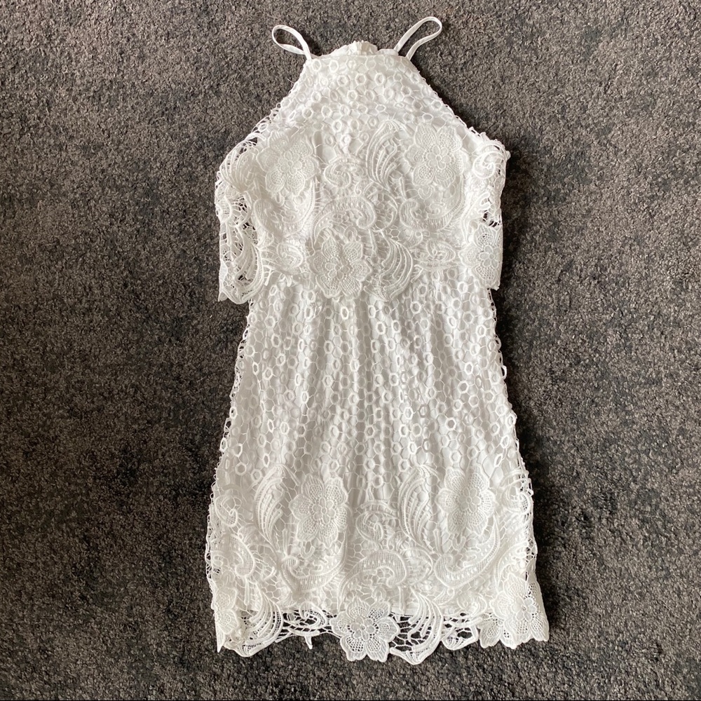 2924 BB Dakota Floral Lace dress - Picture 3 of 5